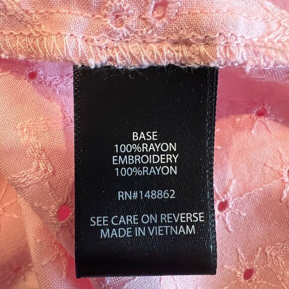 Woman's Torrid Beautiful Pink Eyelet Long sleeve button down blouse, Size 3X - Picture 11 of 13